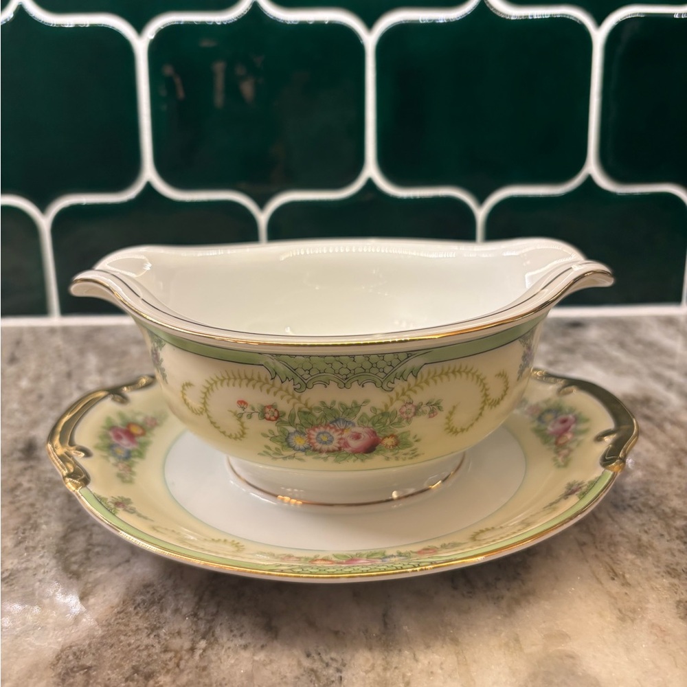 Vintage Meito China hand painted porcelain gravy boat floral made in Japan